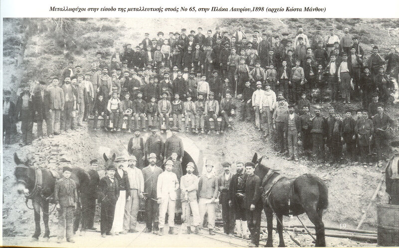 Mining workers at No 65 mine