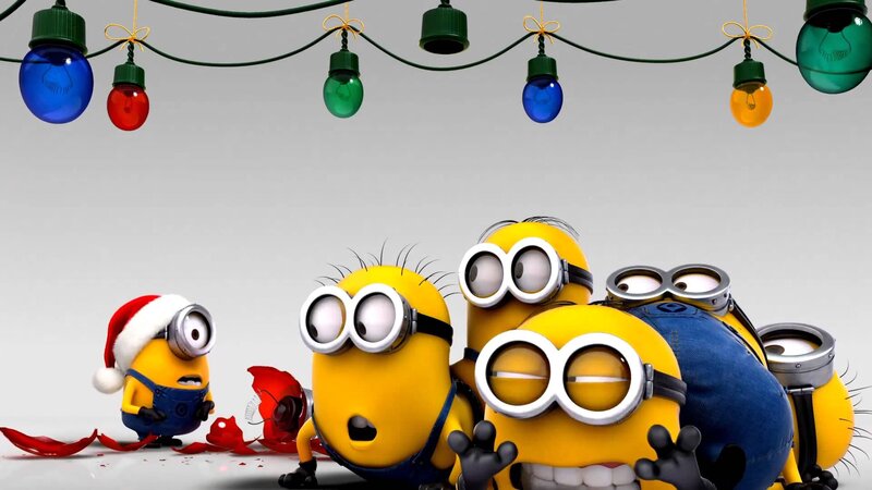 Minions with Christmas Lights — Yellow