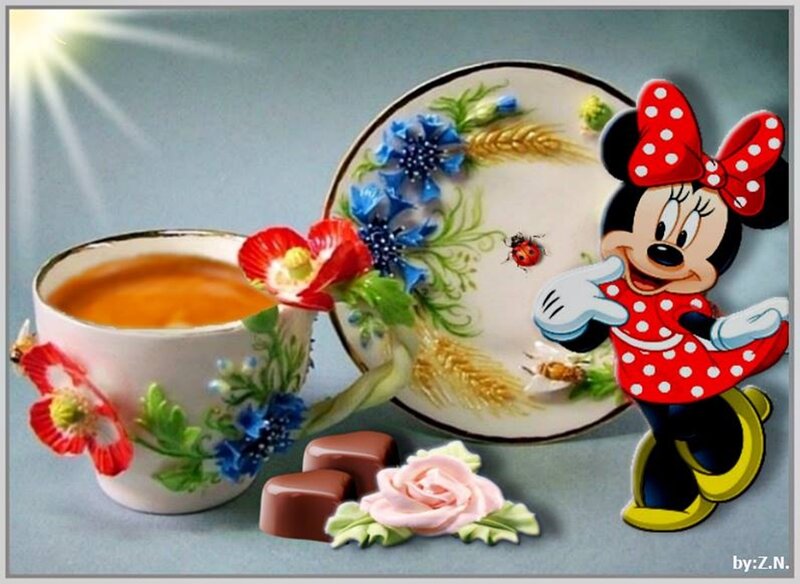 Minnie Mouse with Tea Set