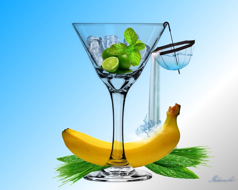 Mint and lime cocktail with banana