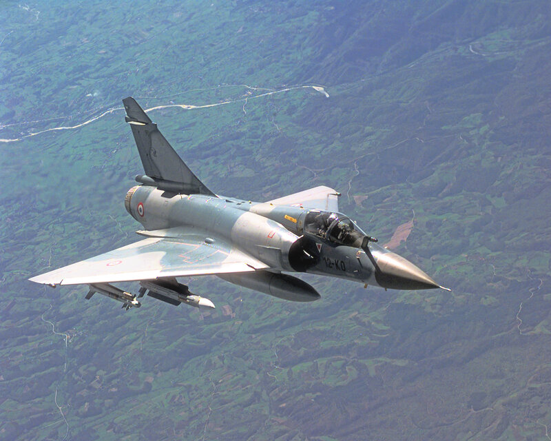 Mirage 2000 in flight