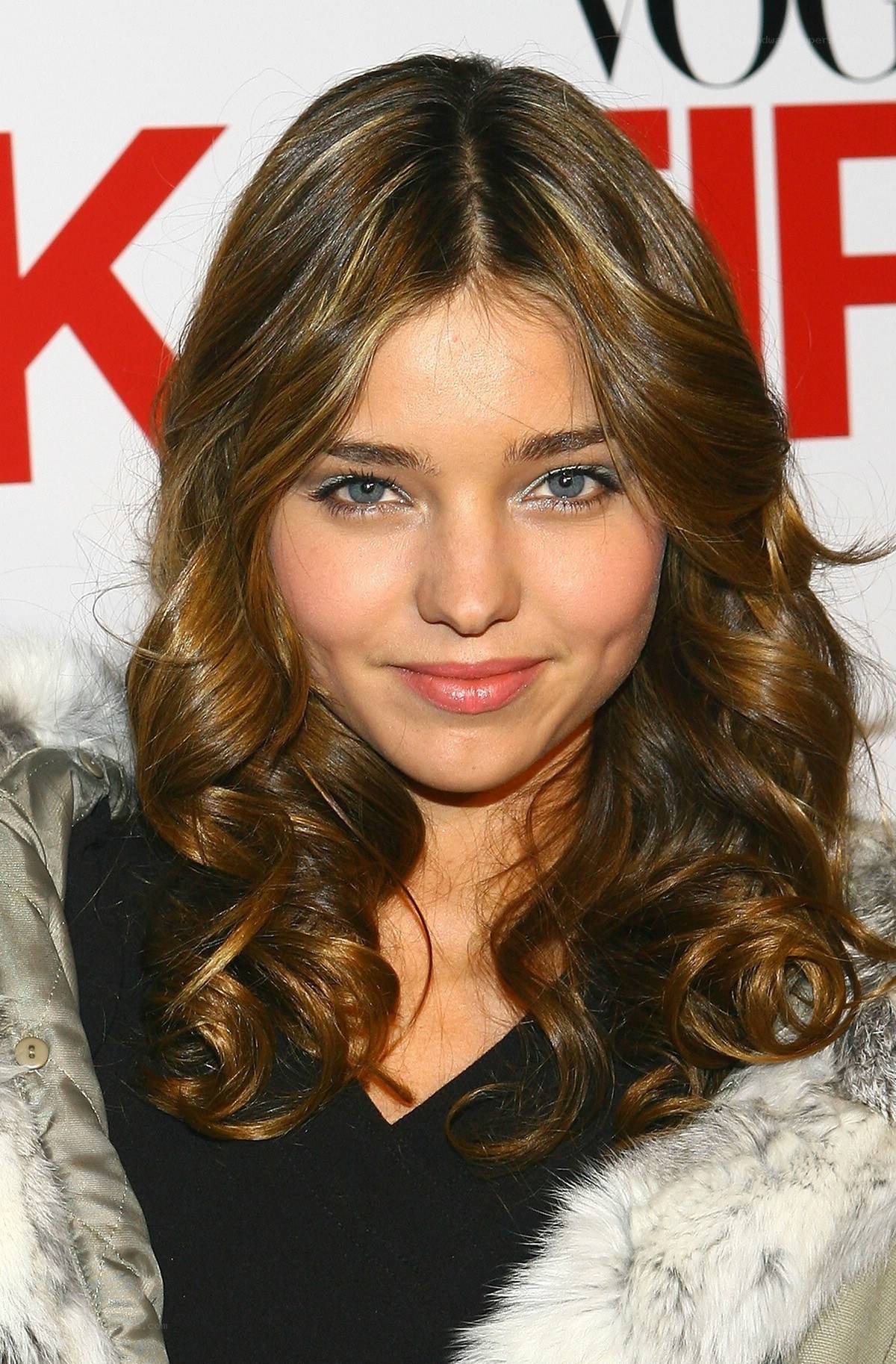 Miranda Kerr at event