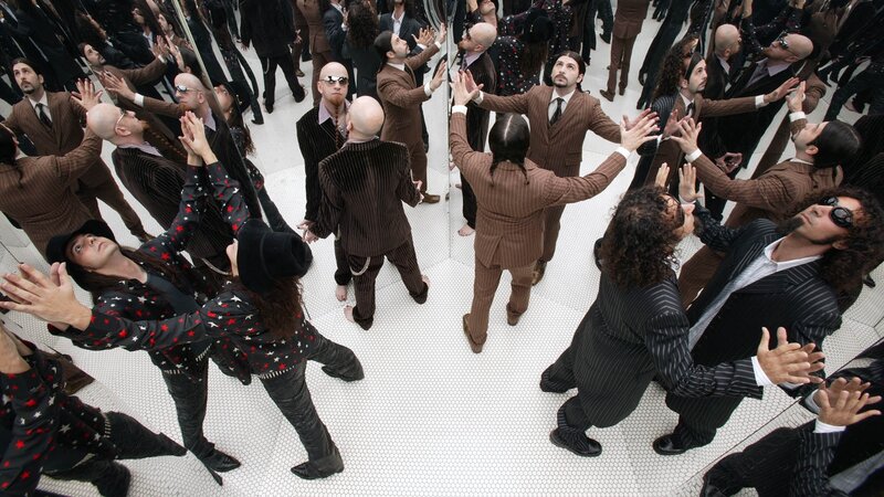 Mirror maze performance art