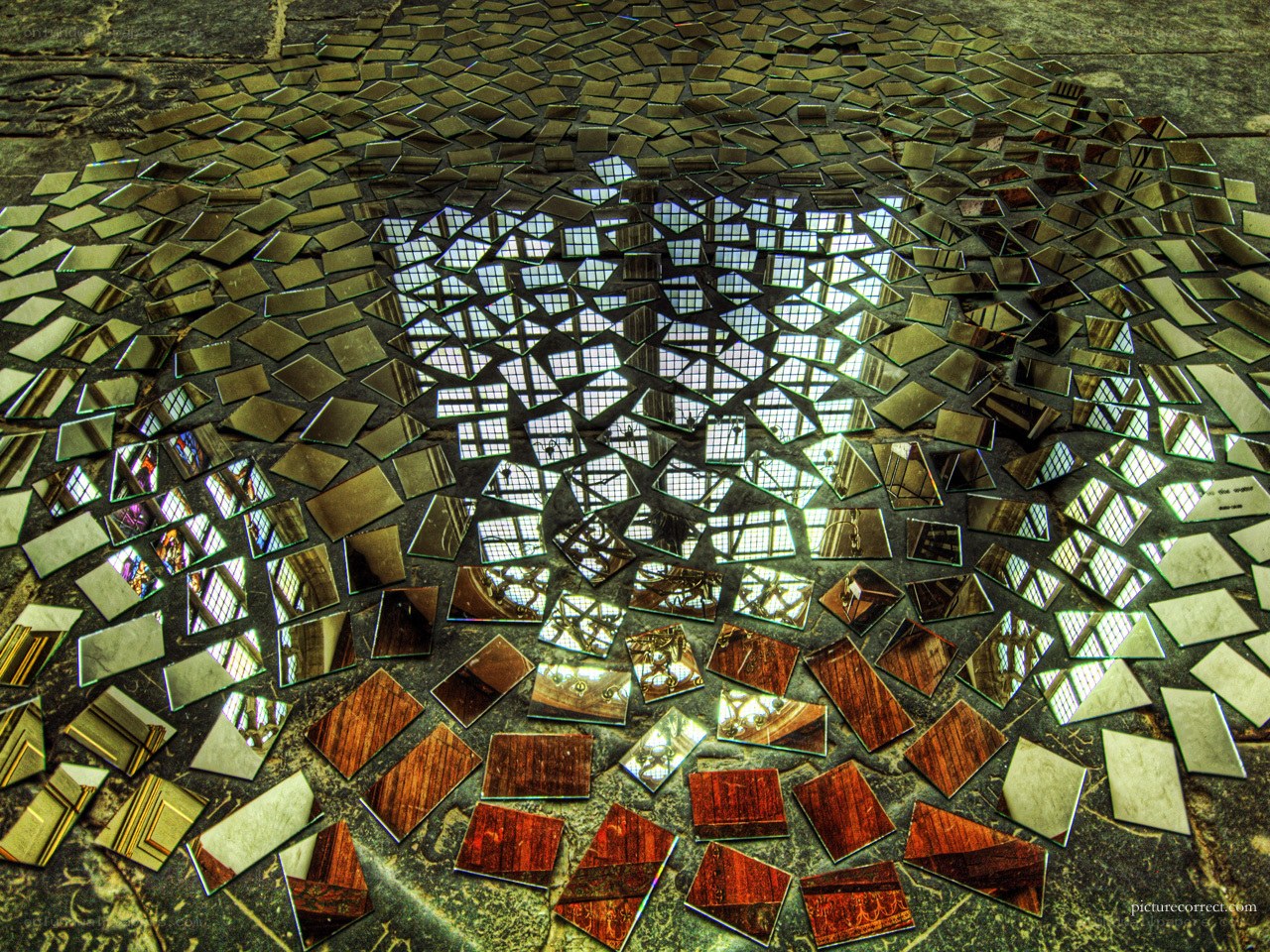 Mirror mosaic floor pattern