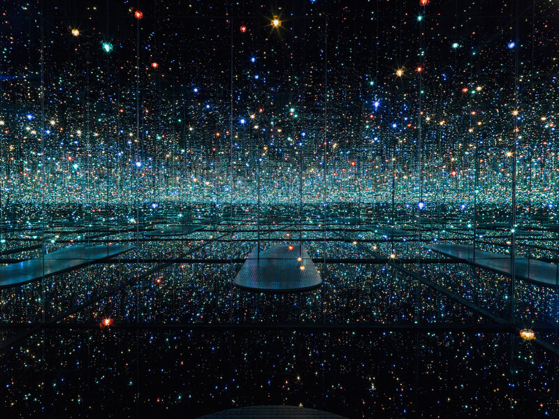 Mirror Room with Star Lights