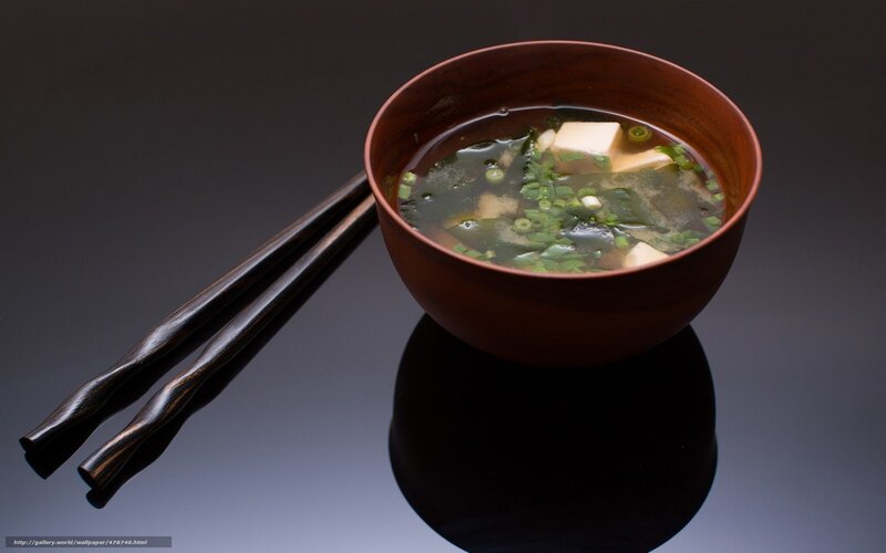Miso soup with tofu and seaweed