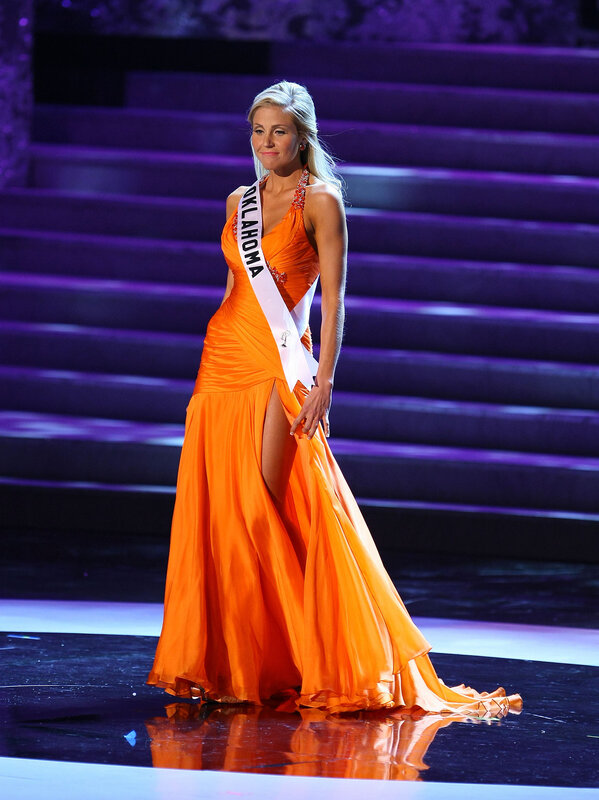Miss Oklahoma in orange gown