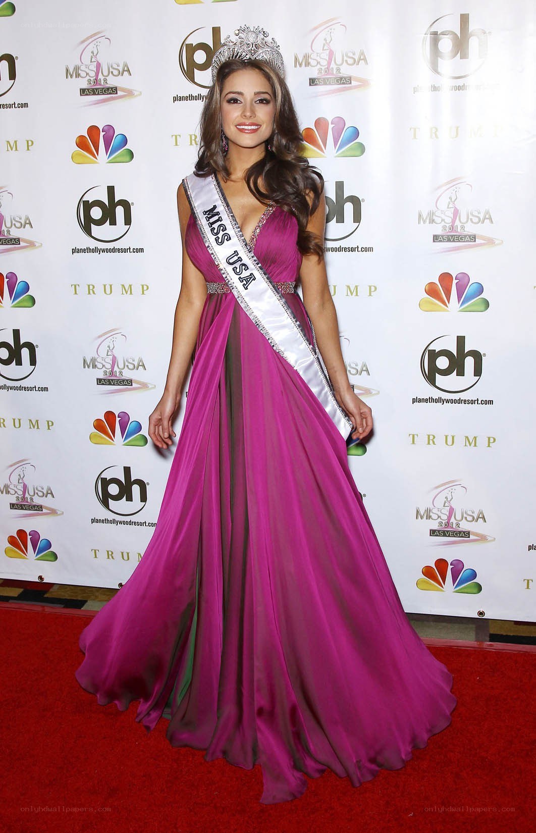 Miss USA 2012 on red carpet