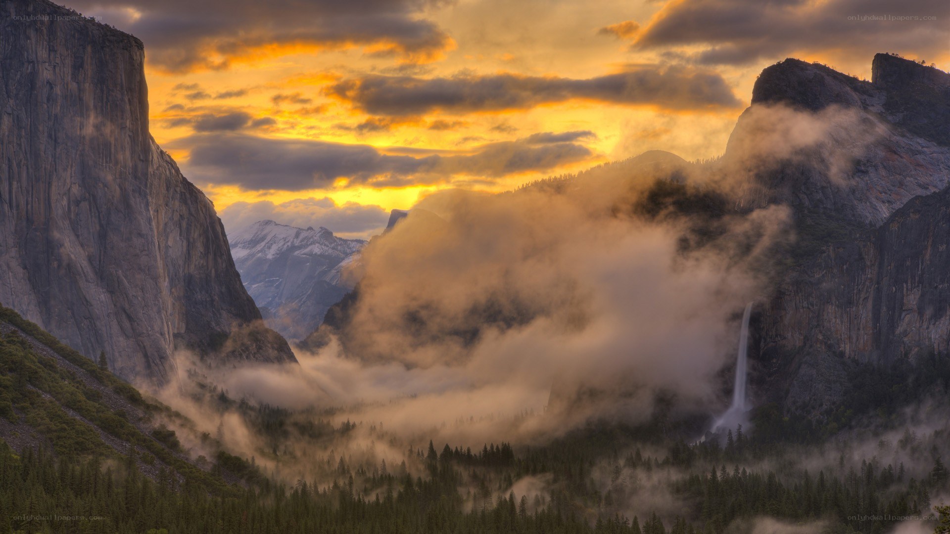Mist over Yosemite at sunrise