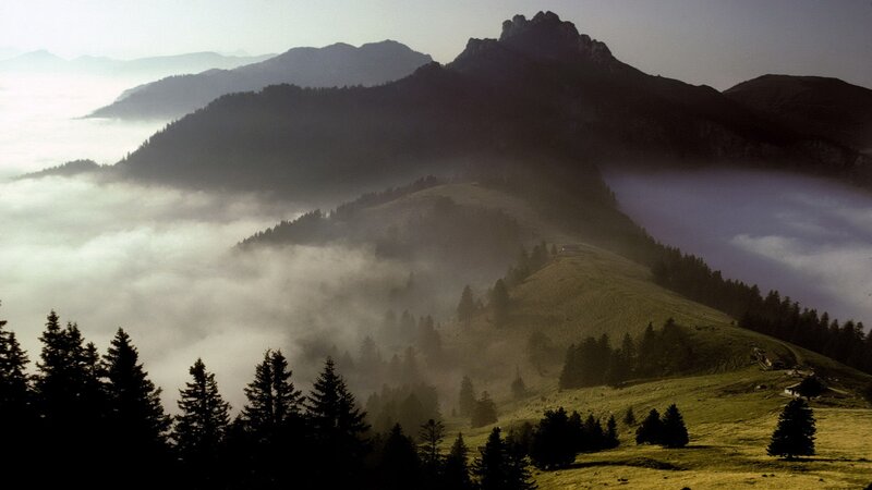 Misty mountains at dawn