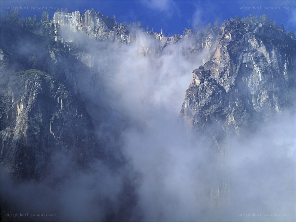 Misty mountains in Yosemite