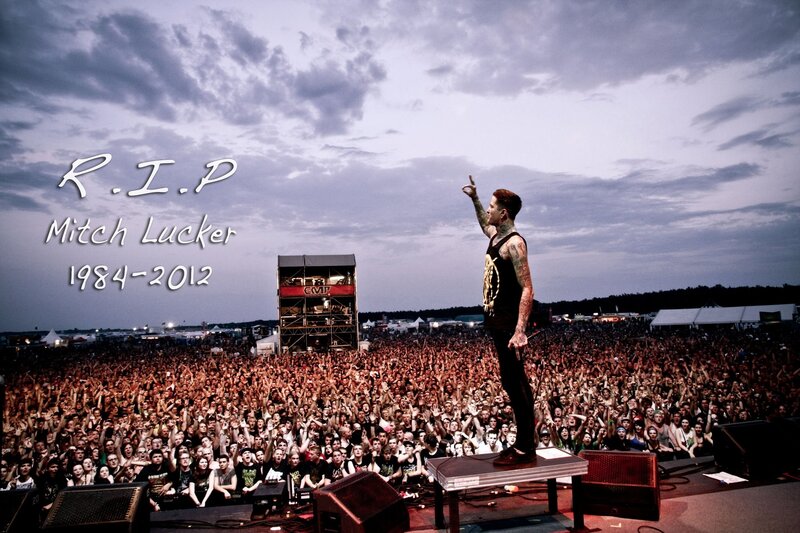 Mitch Lucker tribute at concert