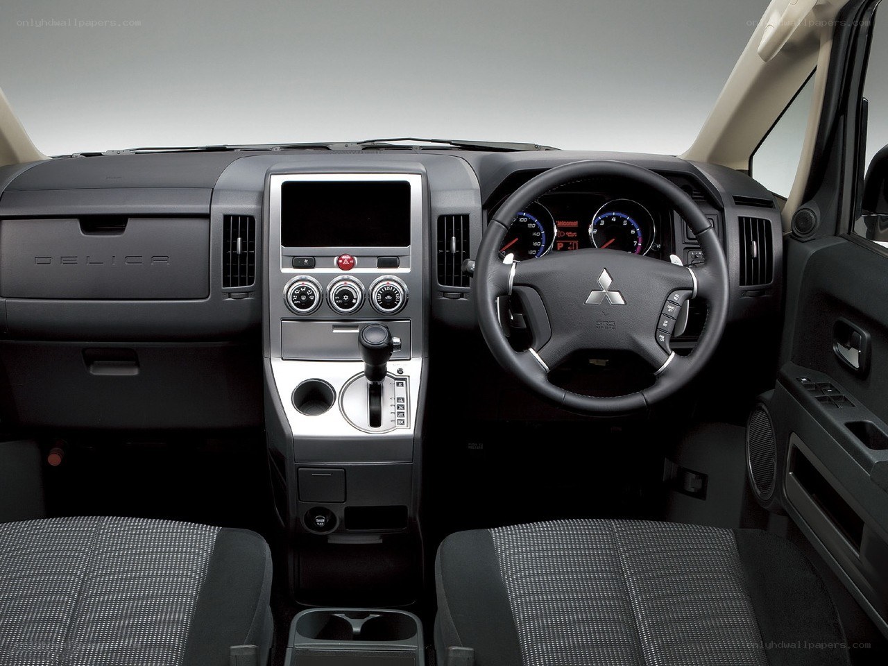 Mitsubishi Delica interior