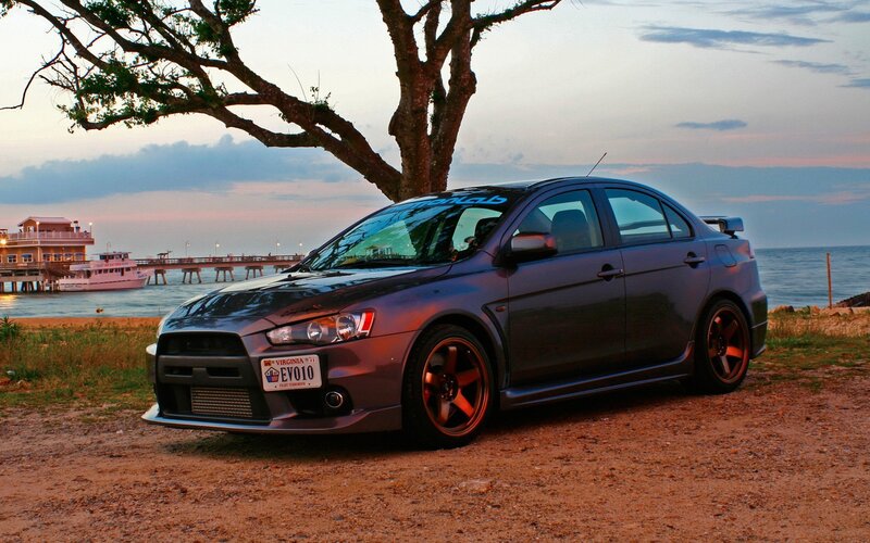 Mitsubishi Lancer Evolution at sunset