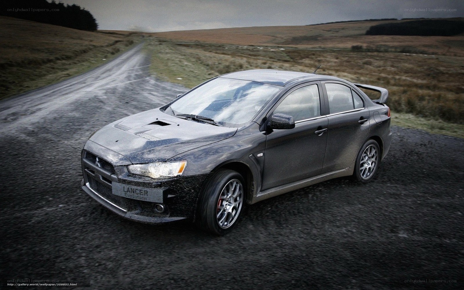 Mitsubishi Lancer Evolution on country road