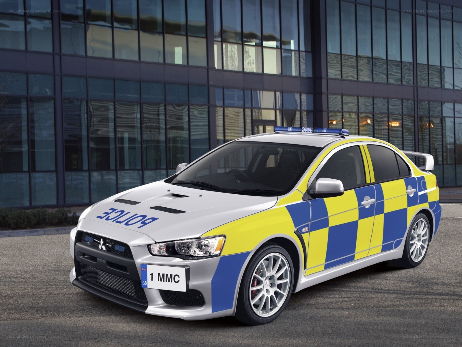 Mitsubishi Lancer Evolution police car
