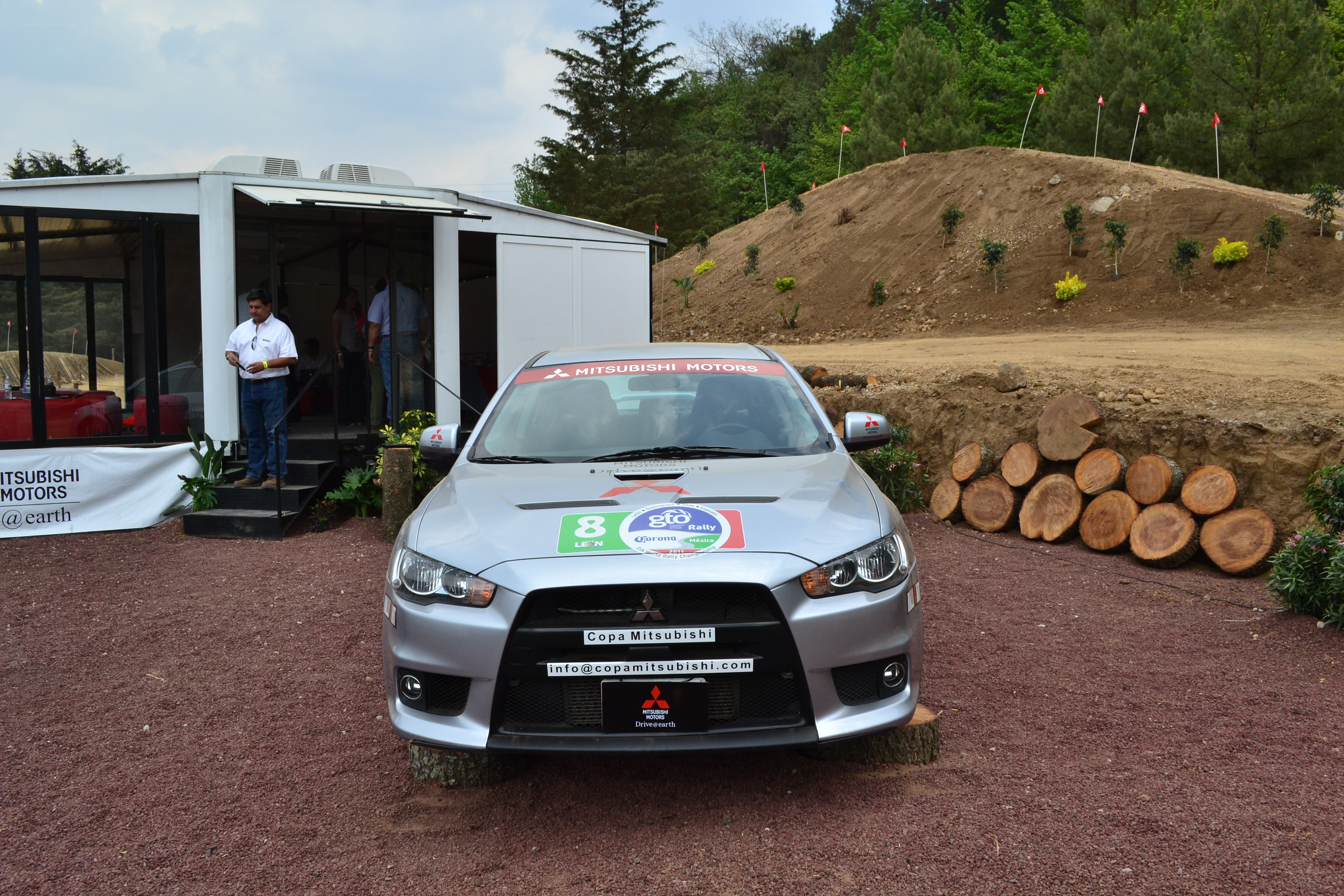 Mitsubishi rally car display