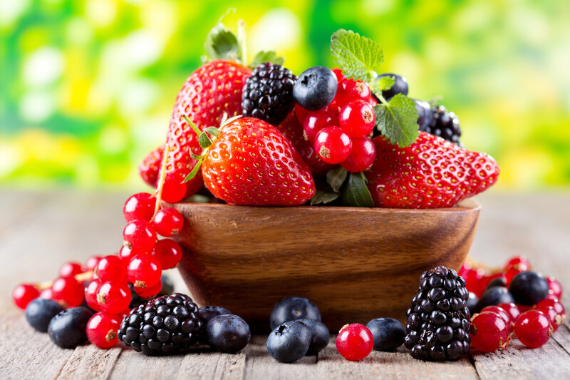 Mixed Berries in Bowl — Red, Fresh, Summer