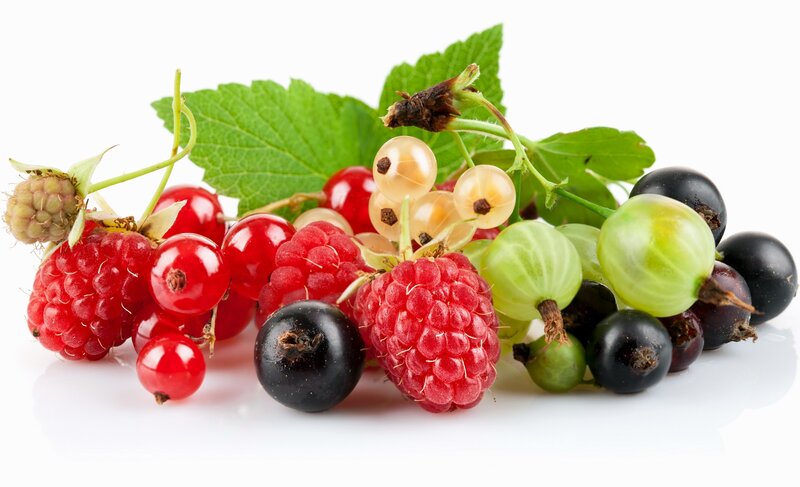 Mixed Berries with Leaves — Red, Fresh