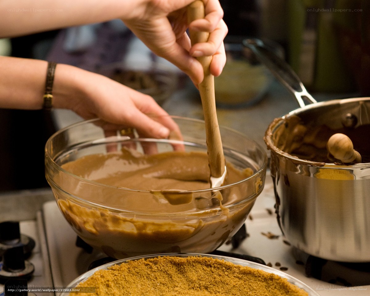 Mixing chocolate filling