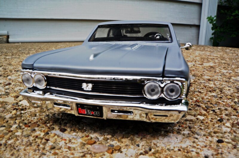 Model Car on Gravel — Gray, Neutral