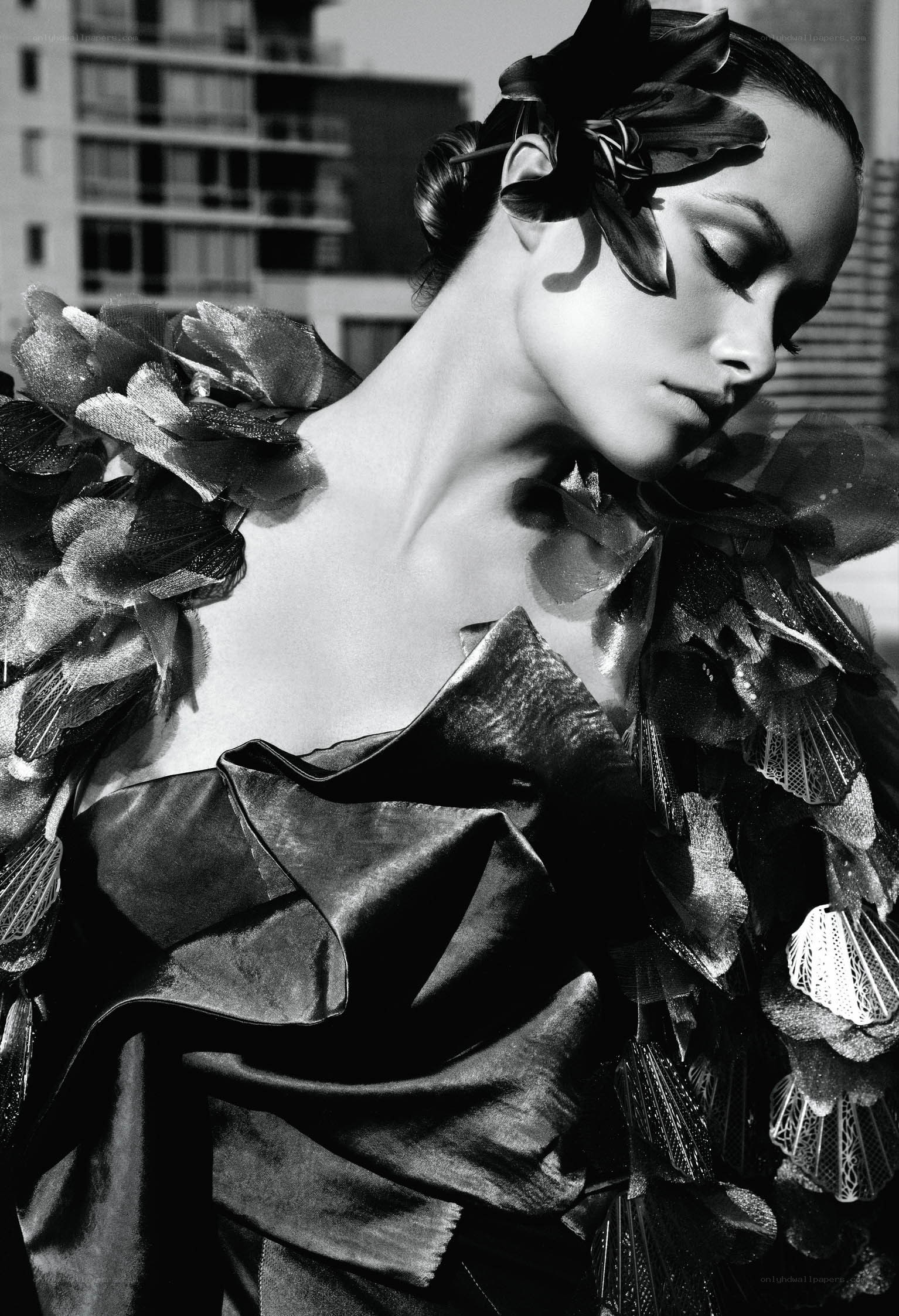 model in floral fashion