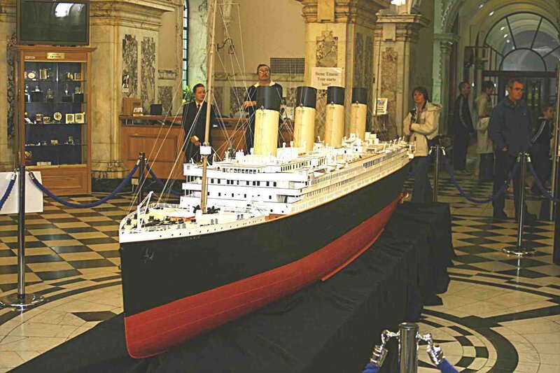 Model of Titanic Ship