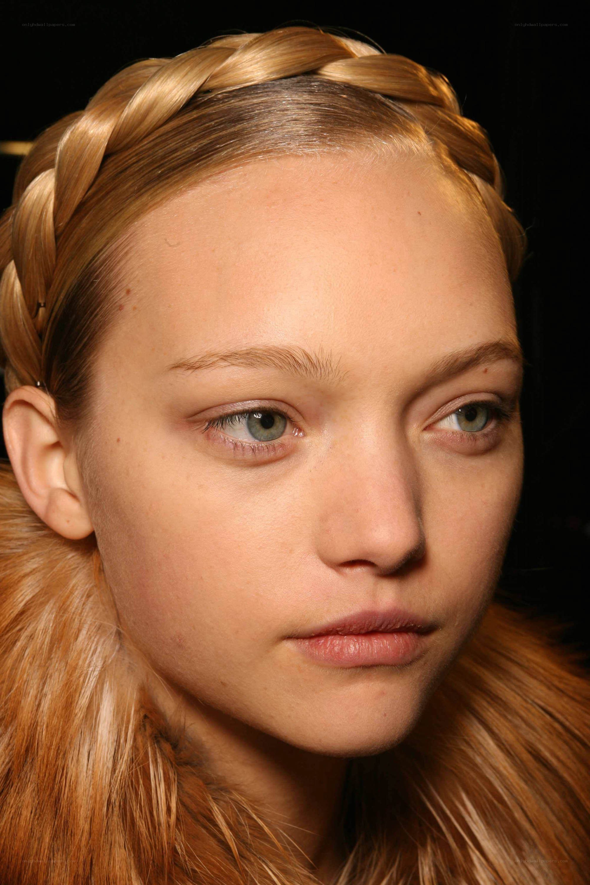 model with braided hair