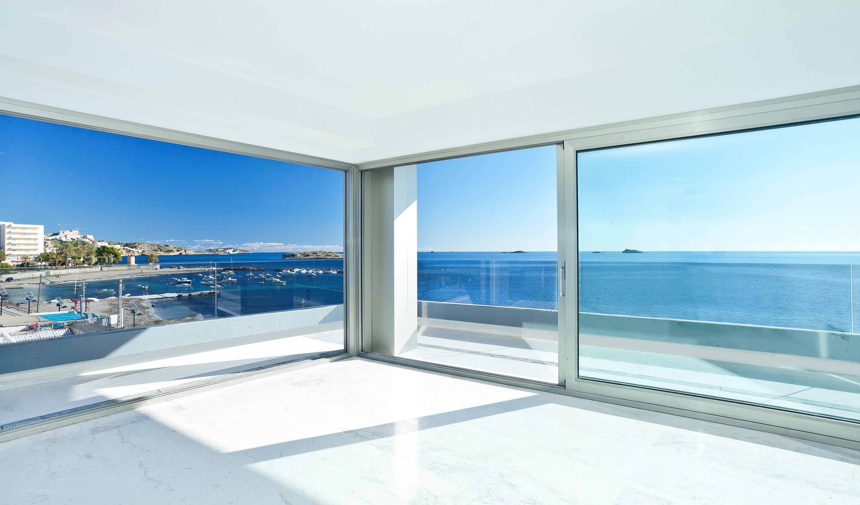Modern apartment with sea view