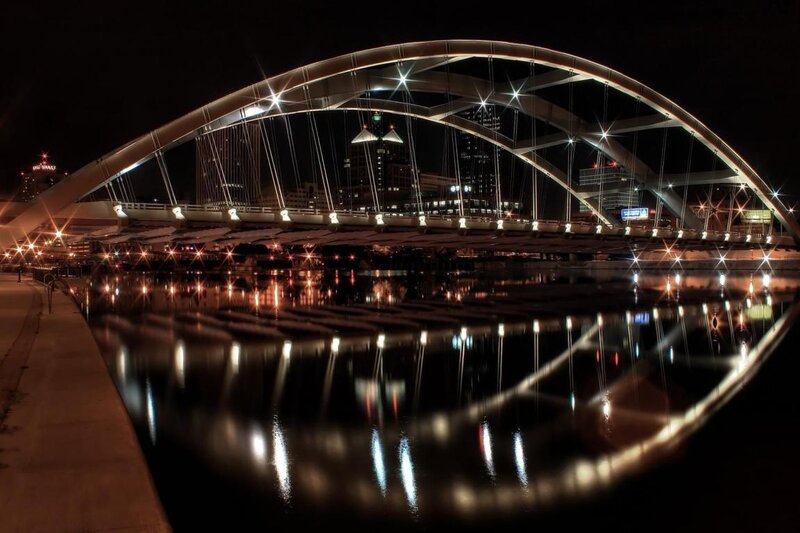 Modern Arched Bridge — Black
