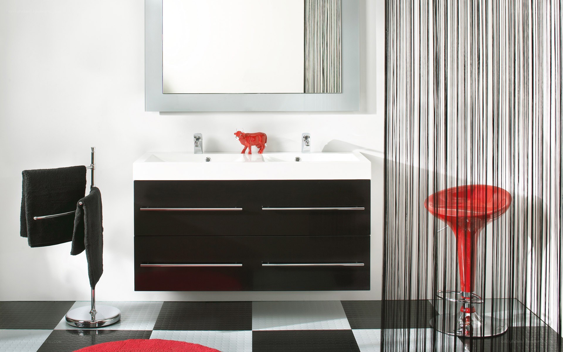 modern bathroom vanity setup