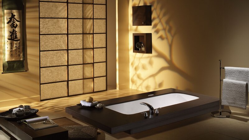 Modern Bathtub in Bathroom