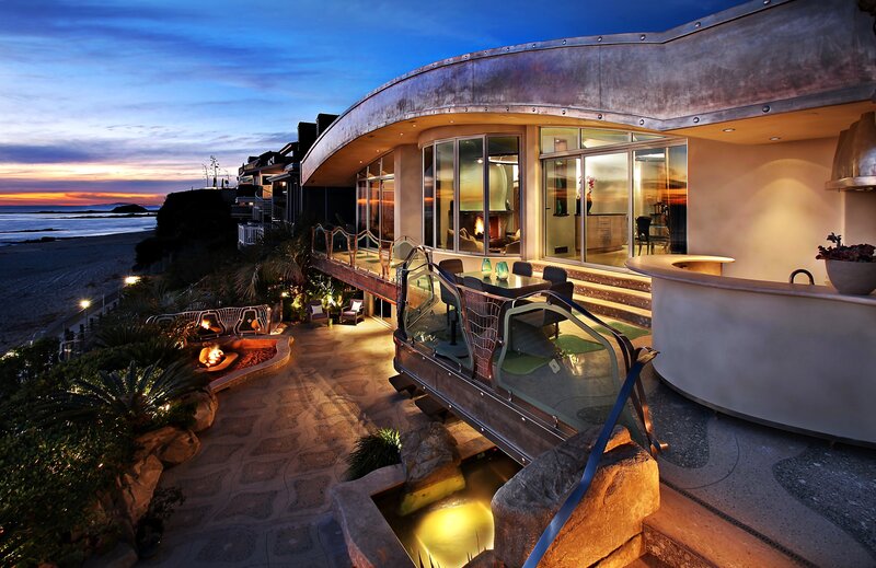 Modern Beach House — Blue