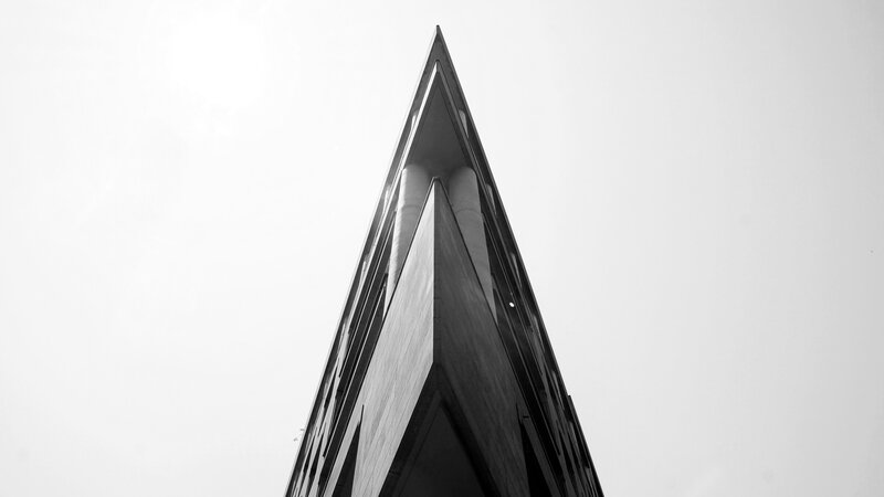 Modern Building Corner — Black