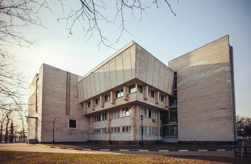 modern concrete building exterior