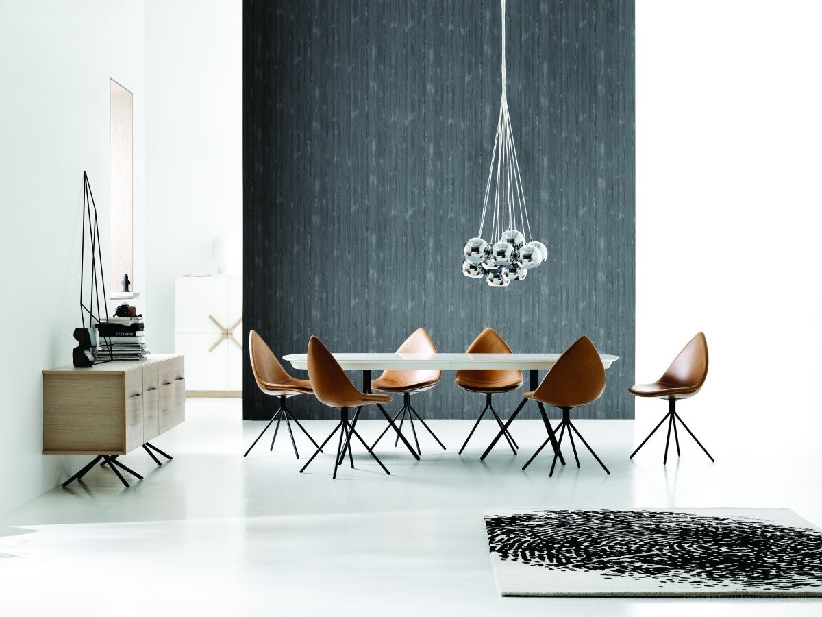 Modern dining room with leather chairs