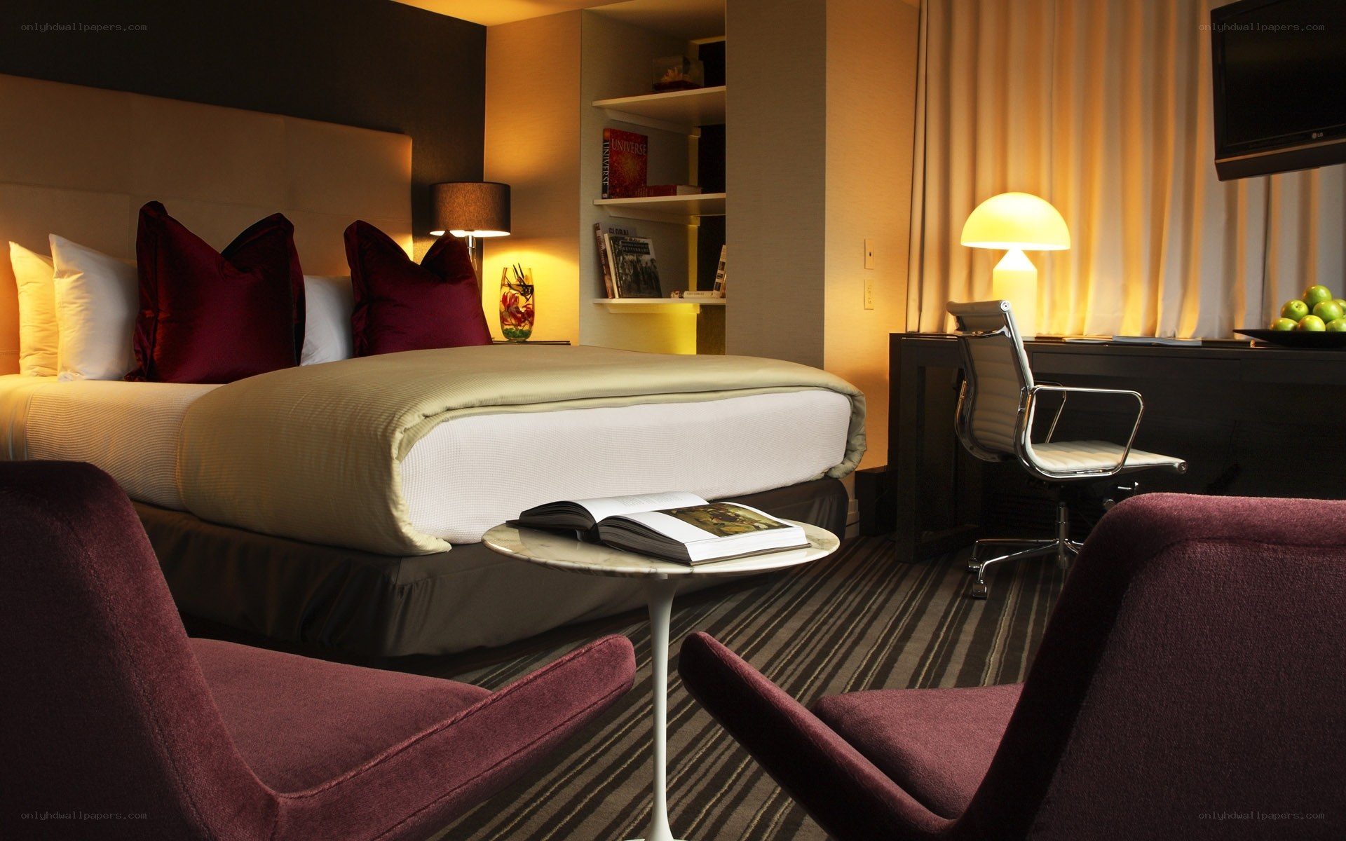 Modern hotel room with seating area