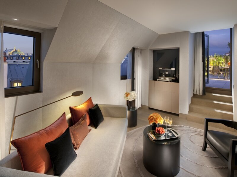 Modern Hotel Suite