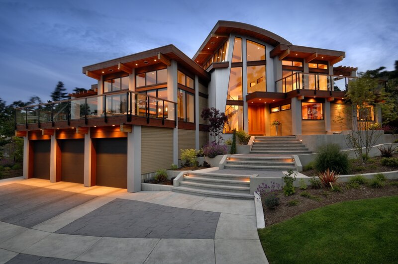 Modern House at Dusk — Blue, Serene