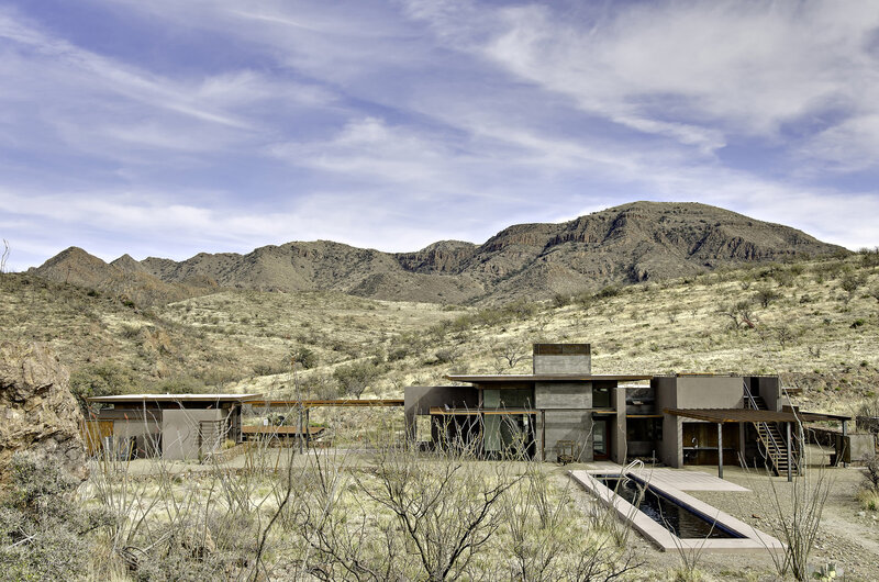 Modern House in Desert — Brown