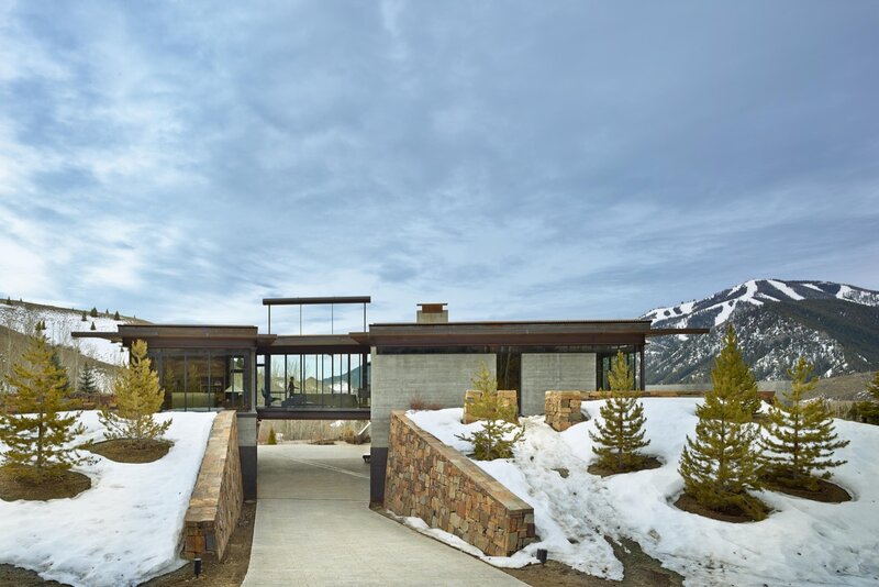Modern House in Snow — Gray