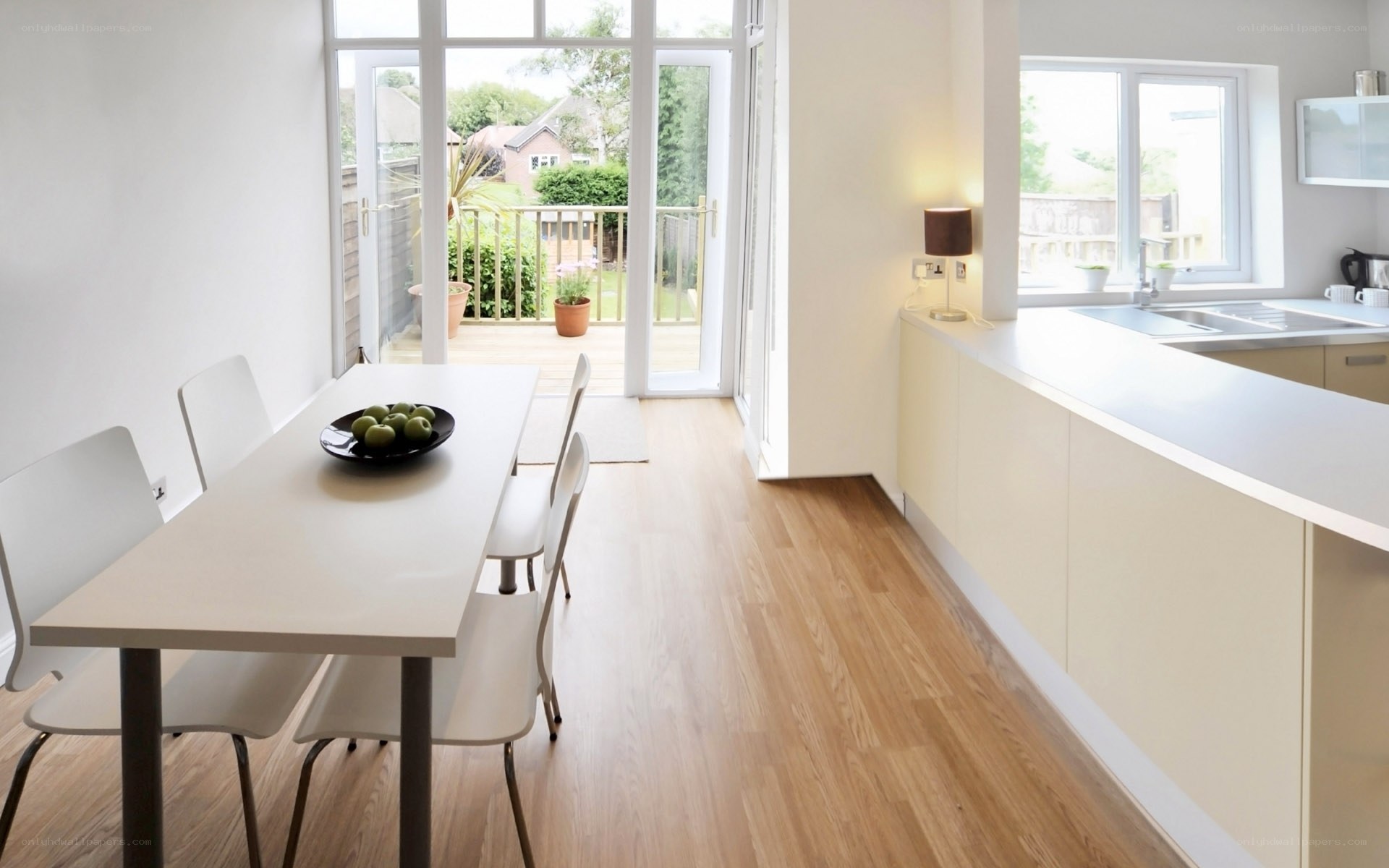 Modern kitchen with dining area