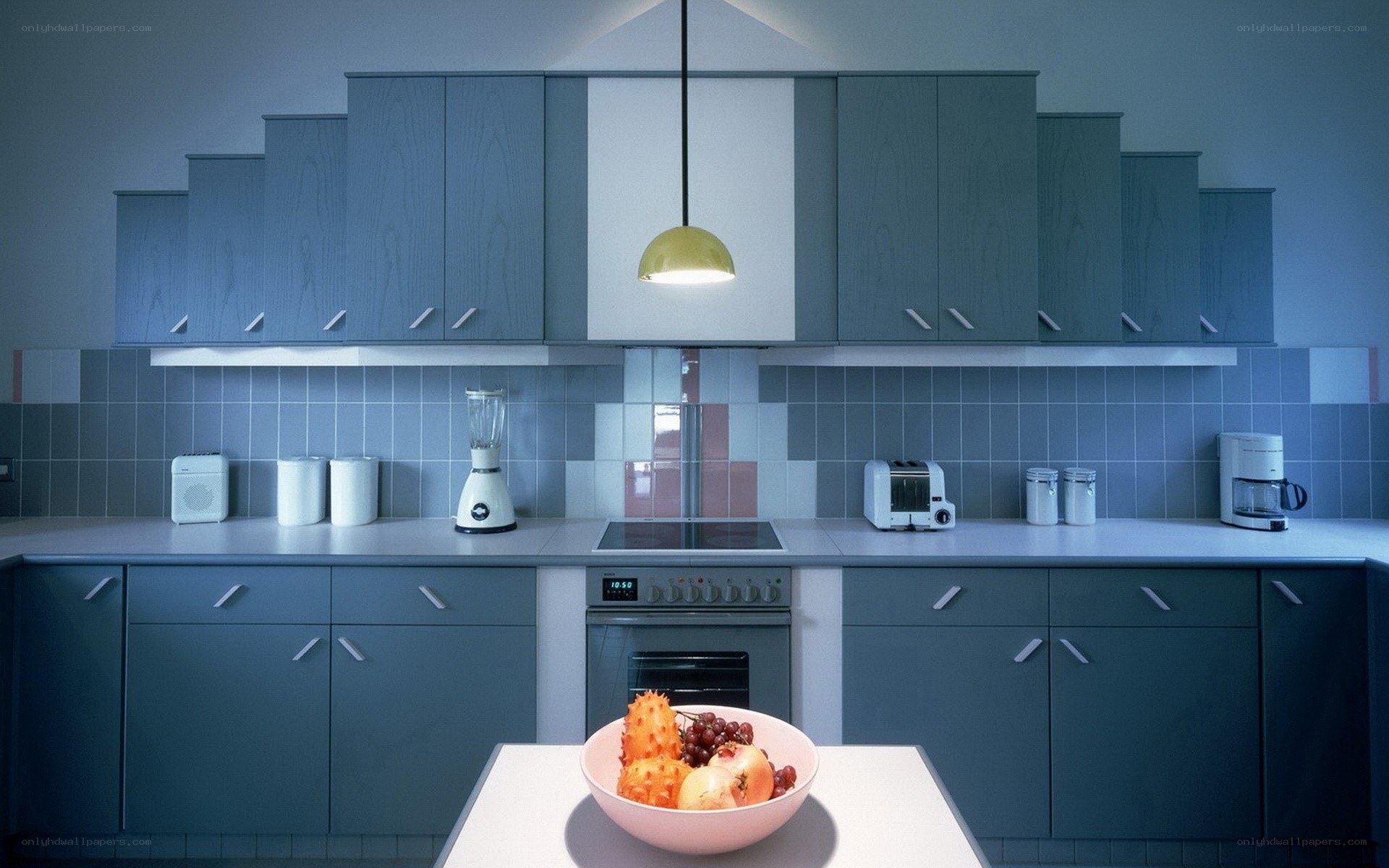 Modern kitchen with fruit bowl