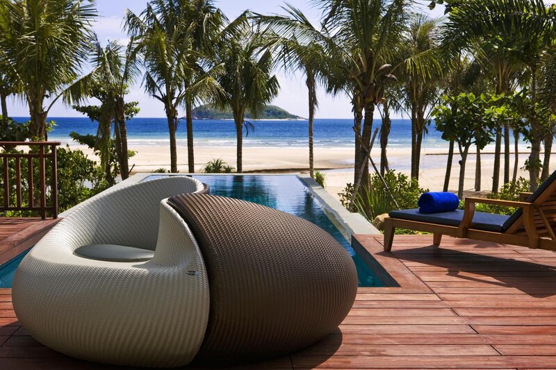 Modern Lounge Chairs