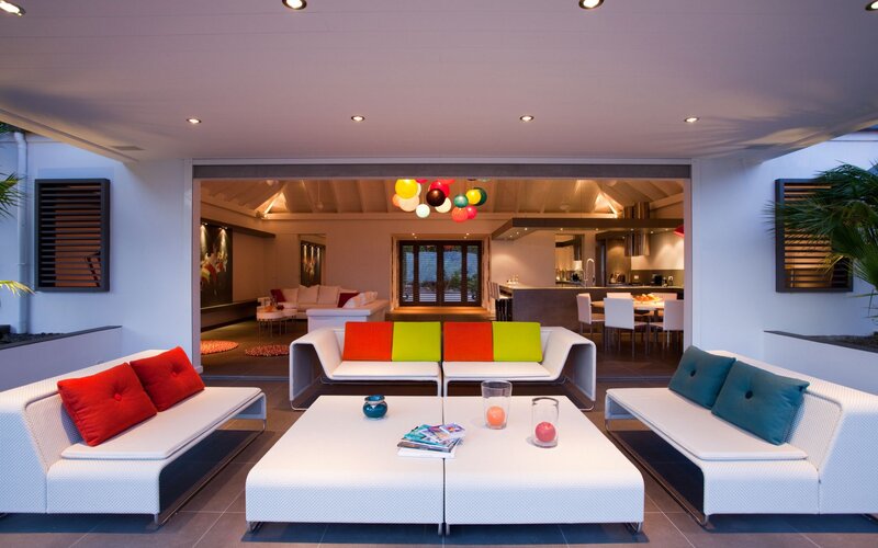 Modern Outdoor Living Area