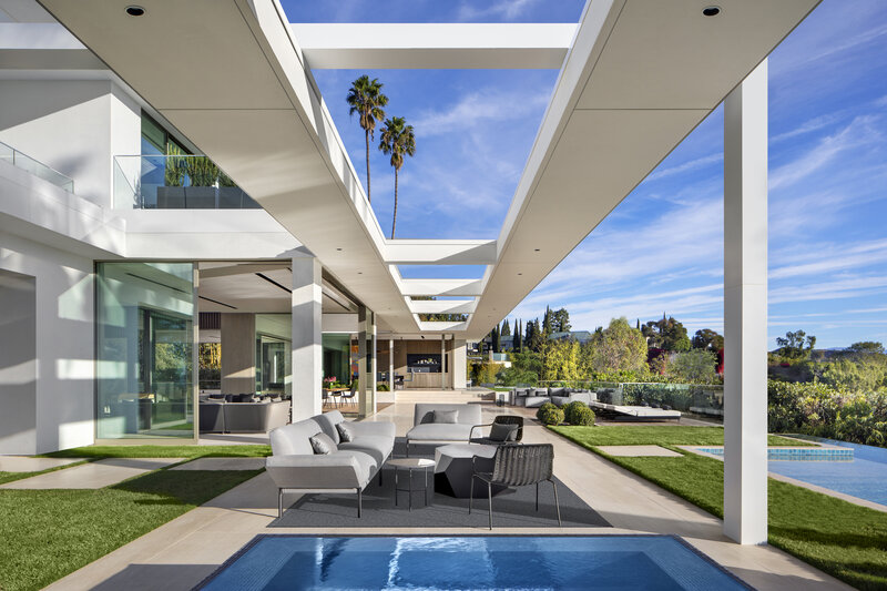 Modern Outdoor Living Space — White