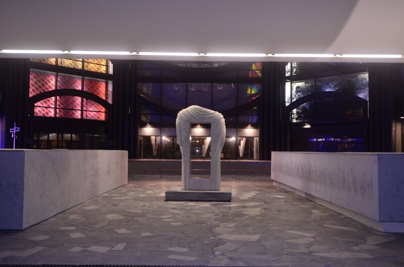 Modern sculpture in a gallery