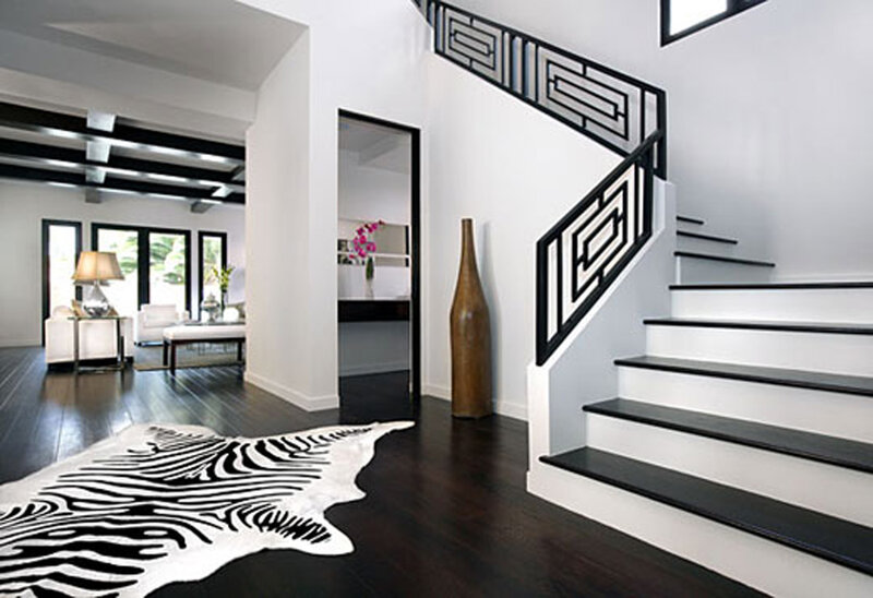 Modern Staircase Interior — Black