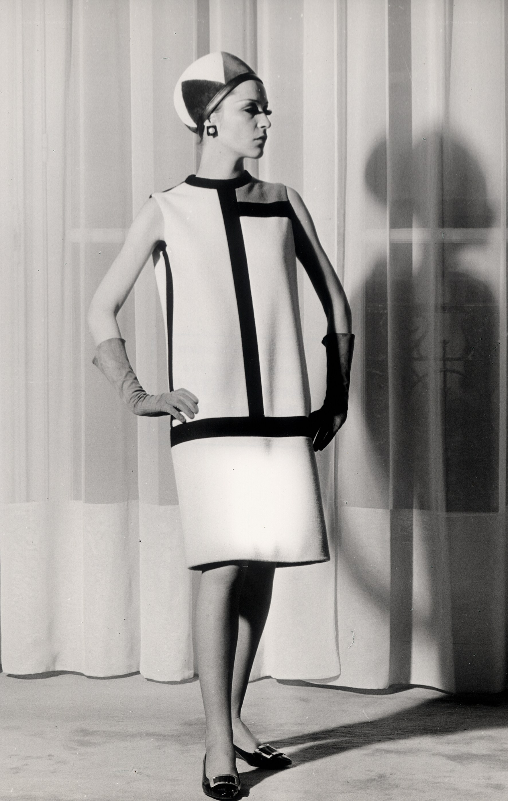 Modest dress with geometric pattern