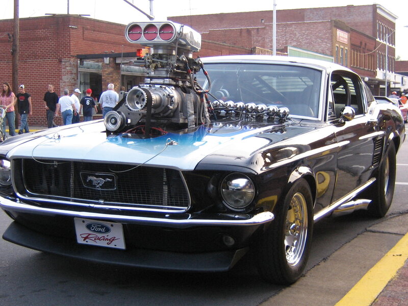 Modified Ford Mustang — Black